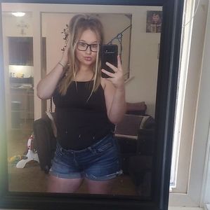 Meet your Posher, Madison